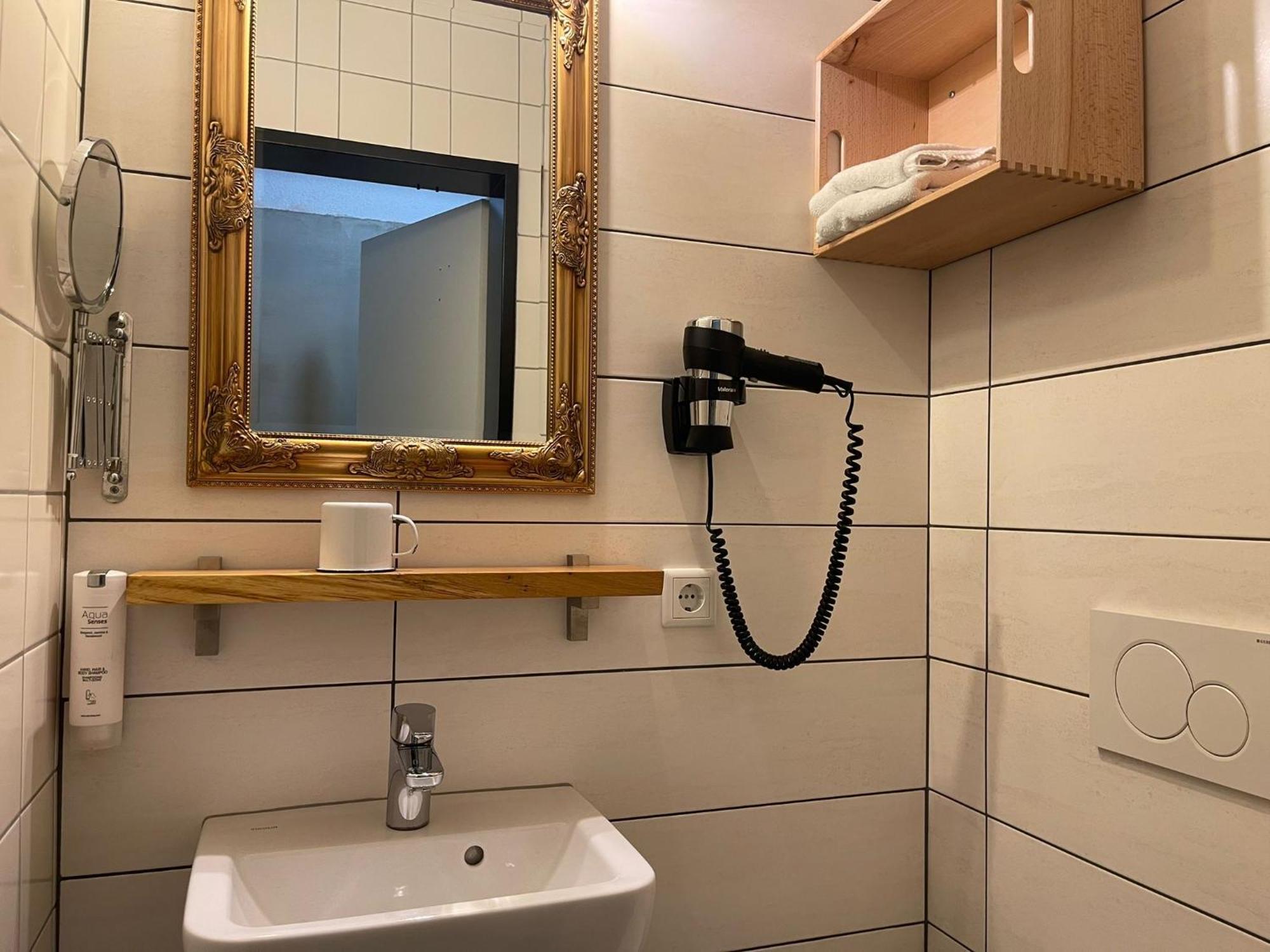 Koby Work&Stay Souterrain Apartment, Wifi&Komfort Herford Extérieur photo